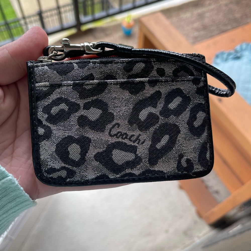 Coach Black Gray Leopard Print Card Case Wristlet - Picture 3 of 5